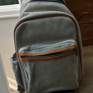 Thirty One sling bag two tone weave
